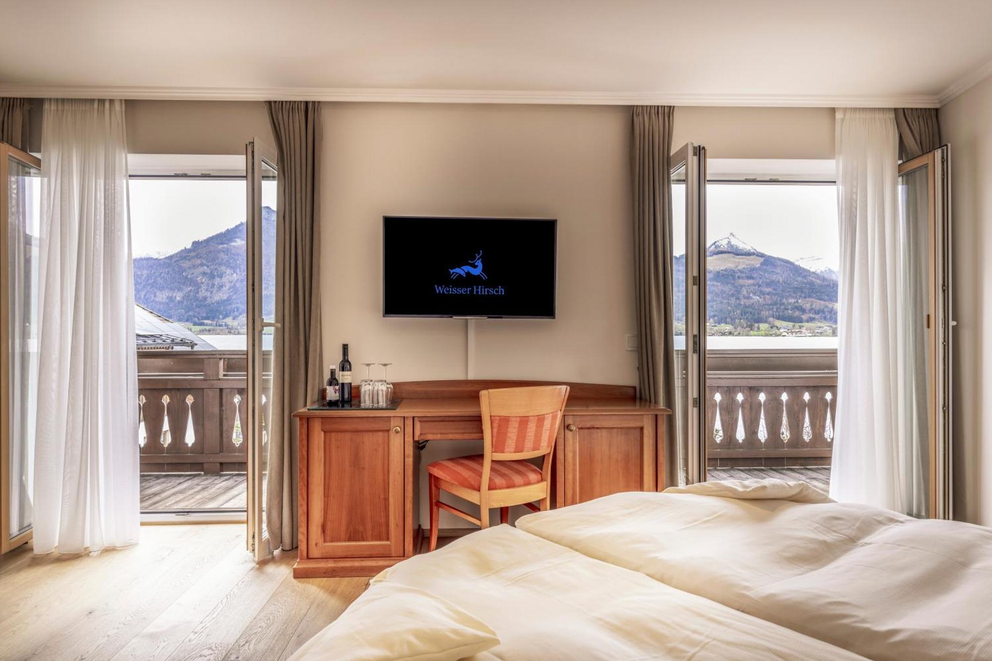 Hotel Weisser Hirsch Sankt Wolfgang im Salzkammergut ภายนอก รูปภาพ