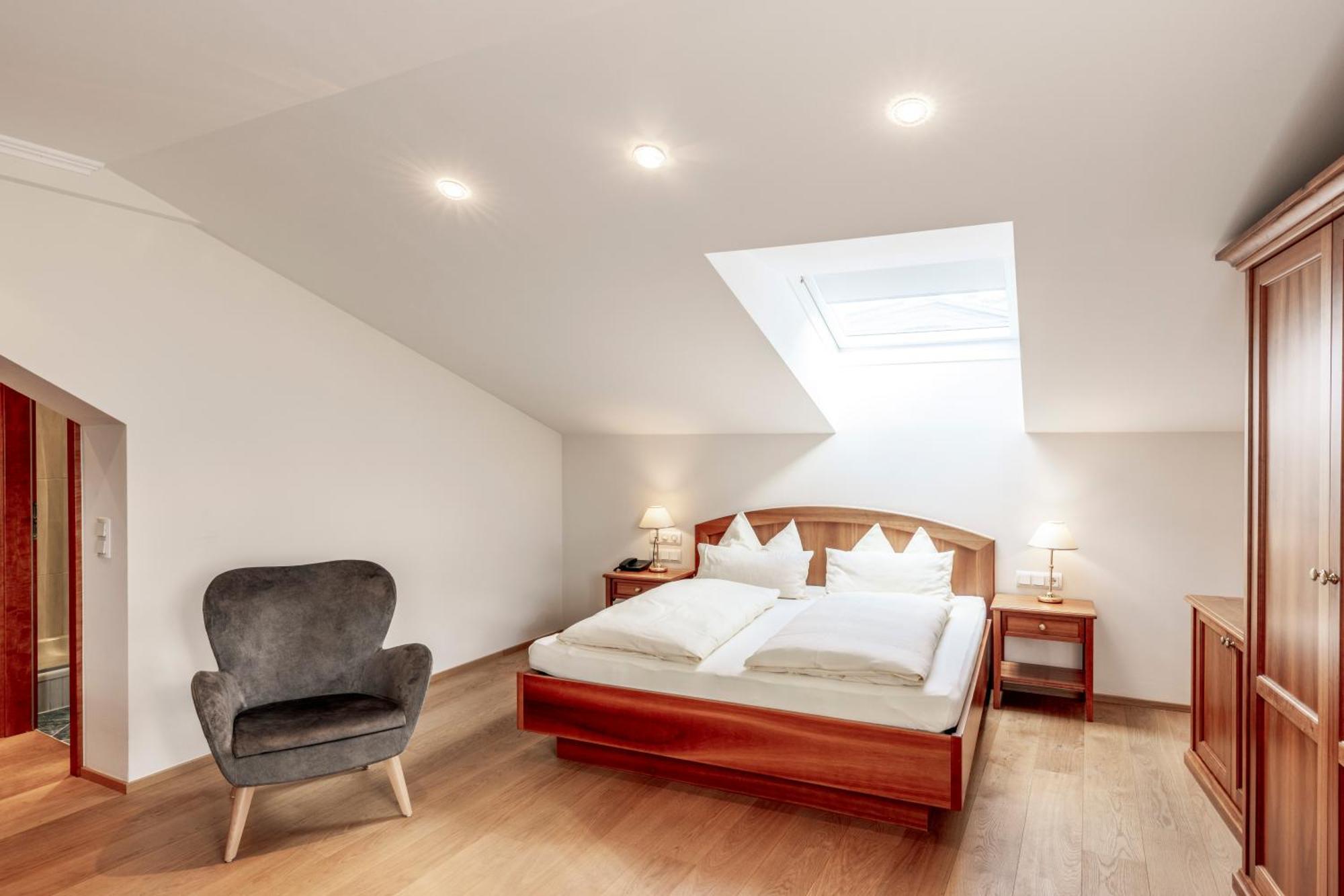Hotel Weisser Hirsch Sankt Wolfgang im Salzkammergut ภายนอก รูปภาพ