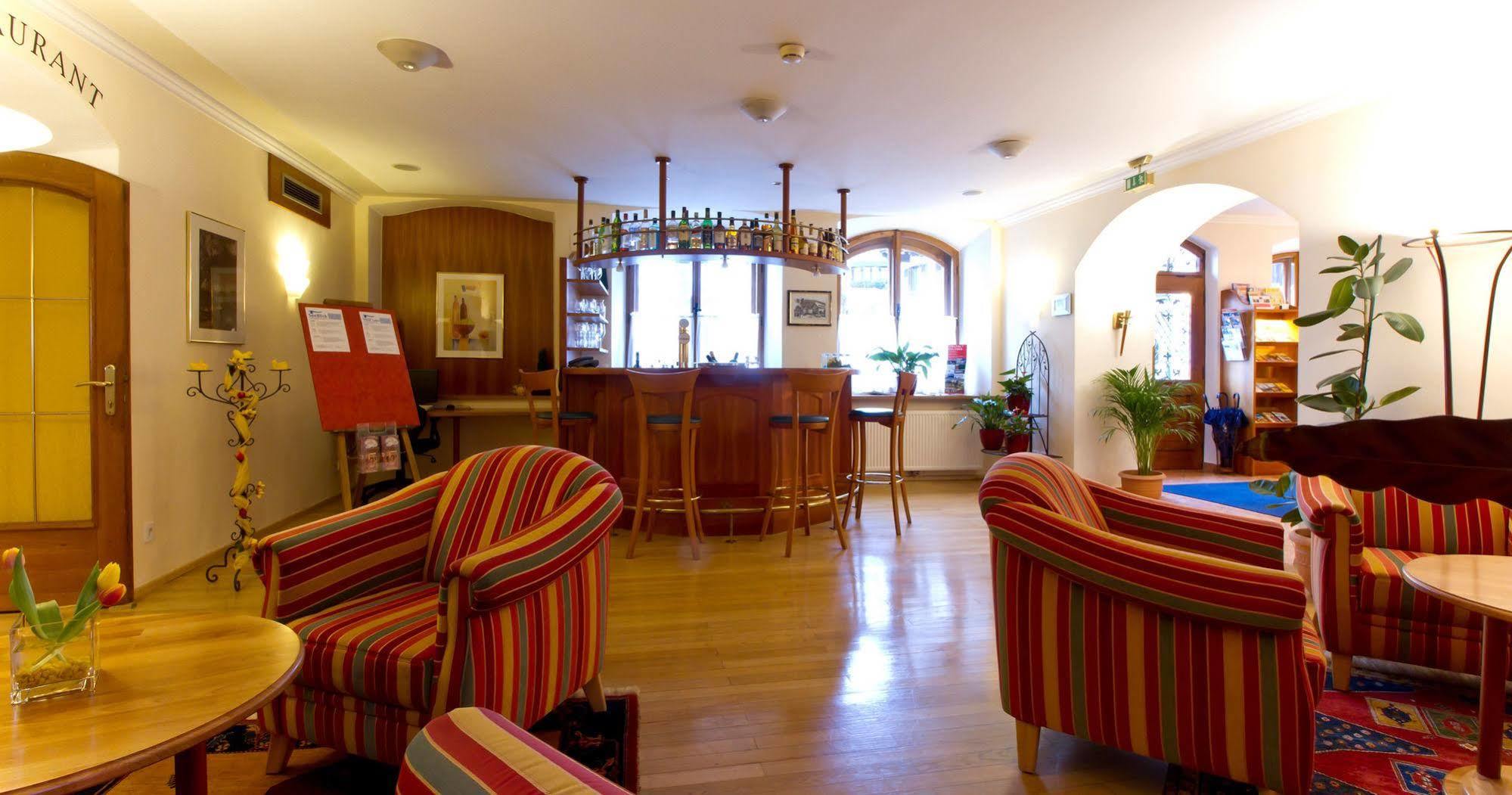 Hotel Weisser Hirsch Sankt Wolfgang im Salzkammergut ภายนอก รูปภาพ